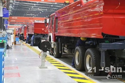 支持戰(zhàn)略性新興主導(dǎo)產(chǎn)業(yè)!周鐵根率隊(duì)調(diào)研徐工重大產(chǎn)業(yè)項(xiàng)目!